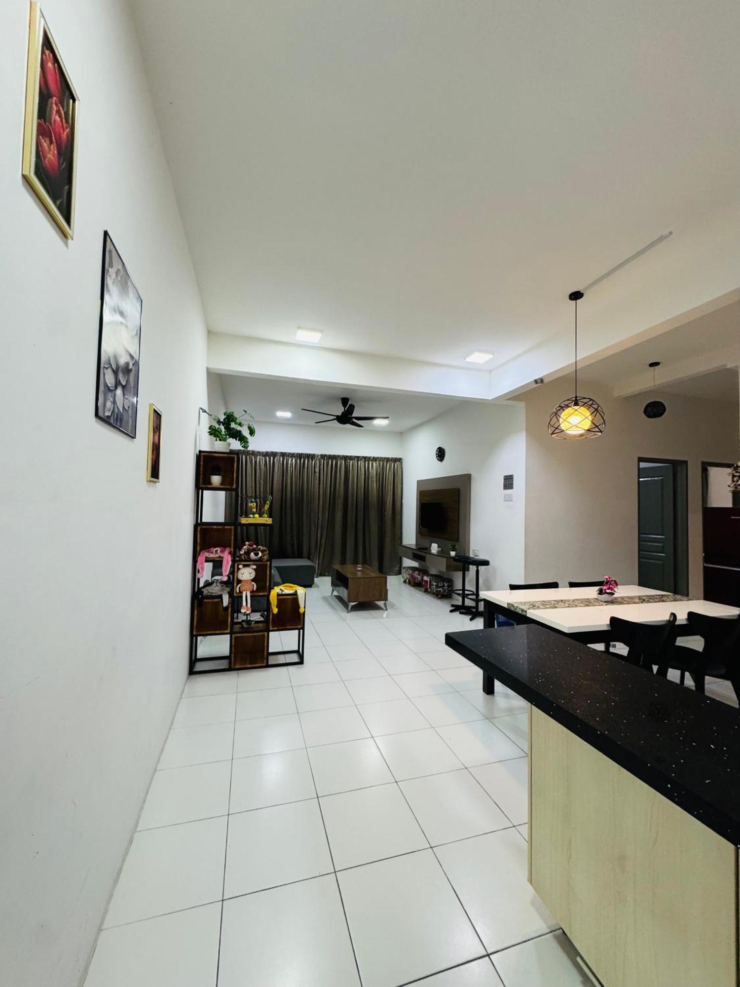 Ayaan Quintet Family Complementary Breakfast Tanah Rata